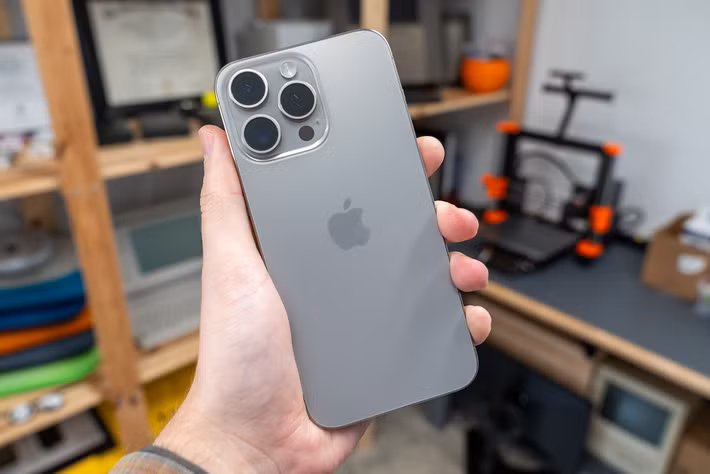 Mức giá dao động từ 17 đến 21 triệu đồng giúp model này trở thành lựa chọn cân bằng giữa hiệu năng, độ bền và khả năng sử dụng lâu dài trong 3 đến 4 năm tới.