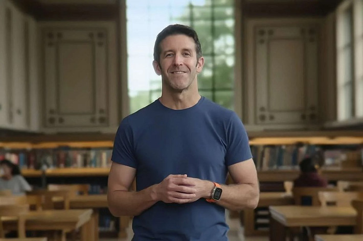 Ternus được xem là lựa chọn an toàn, nhưng nhiều người nghi ngờ liệu ông đã sẵn sàng cho vị trí CEO hay chưa.