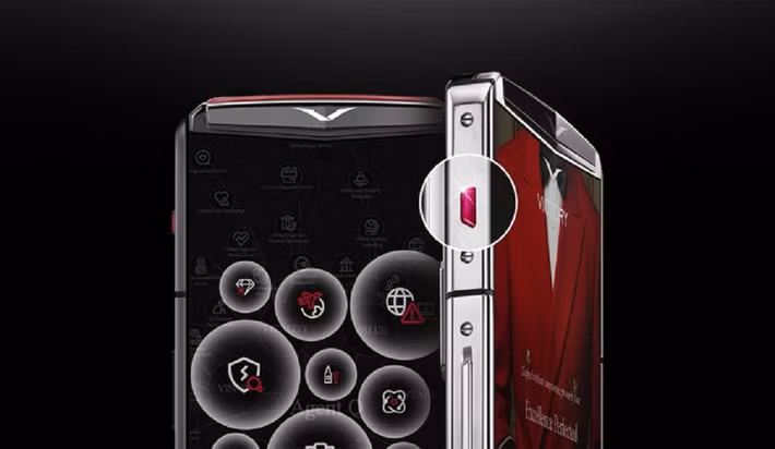 Vertu mô tả sản phẩm là “nghi lễ của xa xỉ” với 320 chi tiết thủ công, da cá sấu, vàng dày và gối gốm cao cấp.