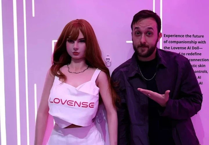 AI được huấn luyện từ dữ liệu hình ảnh để đồng bộ chuyển động môi với âm thanh.(Ảnh: Cnet)