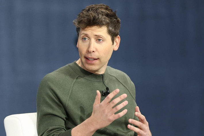 Sam Altman và nhiều lãnh đạo công nghệ khác tin rằng AGI - trí tuệ nhân tạo tổng quát có thể xuất hiện trong thập kỷ tới, tạo ra rủi ro không thể kiểm soát.