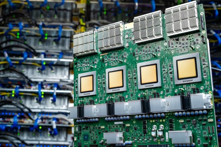 Google không bán TPU thương mại, chỉ cung cấp qua dịch vụ đám mây Google Cloud.