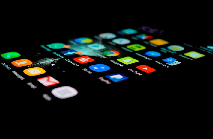 Theo ông, Android hiện đại đã quản lý RAM và tiến trình nền tốt hơn người dùng, nên việc vuốt tắt ứng dụng là hoàn toàn phản tác dụng.