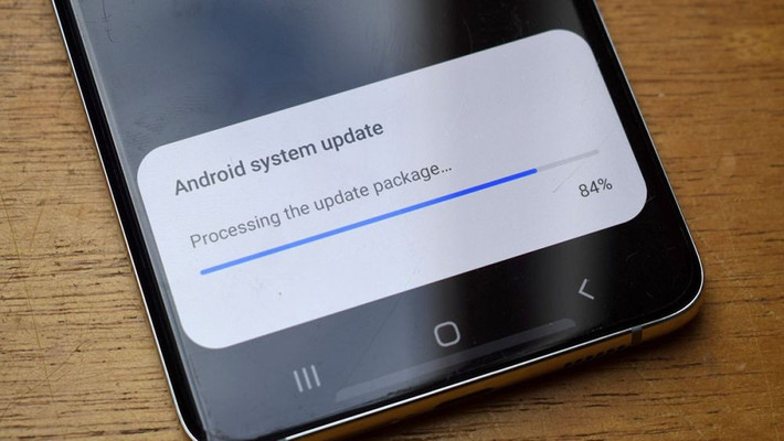 Cảnh giác, cập nhật hệ điều hành và theo dõi biến động tài khoản là lá chắn bảo vệ tài sản số.