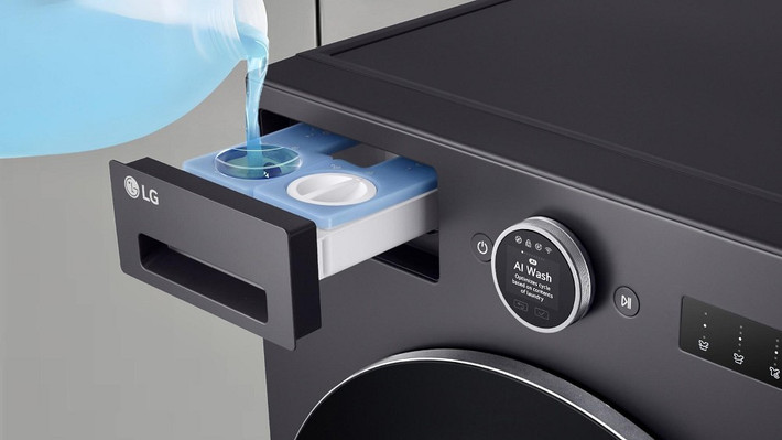 Công nghệ ezDispense™ tự động định lượng nước giặt, xả, tránh lãng phí và tiết kiệm chi phí cho người dùng.