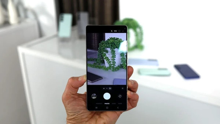 Samsung hiện chỉ áp dụng công nghệ này cho dòng máy cao cấp nhất, Galaxy S-series.(Ảnh: markettimes)