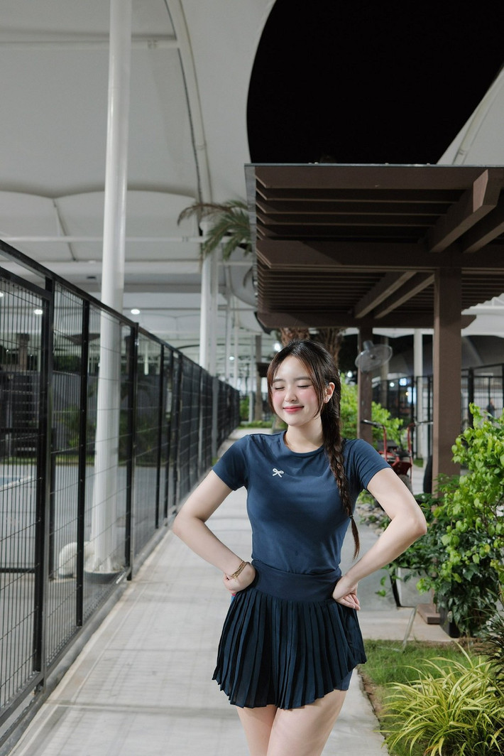 Không chỉ là tâm điểm sân đấu, cô còn khiến nhiều game thủ “đứt chuỗi” vì quá xao xuyến.