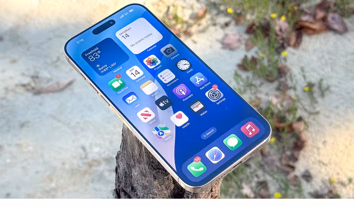 Thiết kế tổng thể ít thay đổi, vẫn giữ Dynamic Island, nhưng sức mạnh bên trong mới là điểm đột phá.