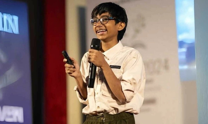 Raul John Aju, 16 tuổi, đến từ bang Kerala (Ấn Độ), được truyền thông gọi là “thần đồng AI”.