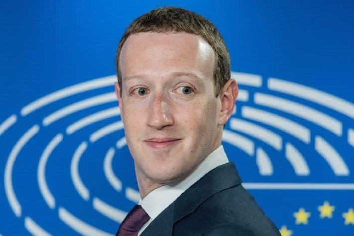 Mark Zuckerberg cho rằng thà chi nhầm vài trăm tỷ USD còn hơn bỏ lỡ cơ hội AI.