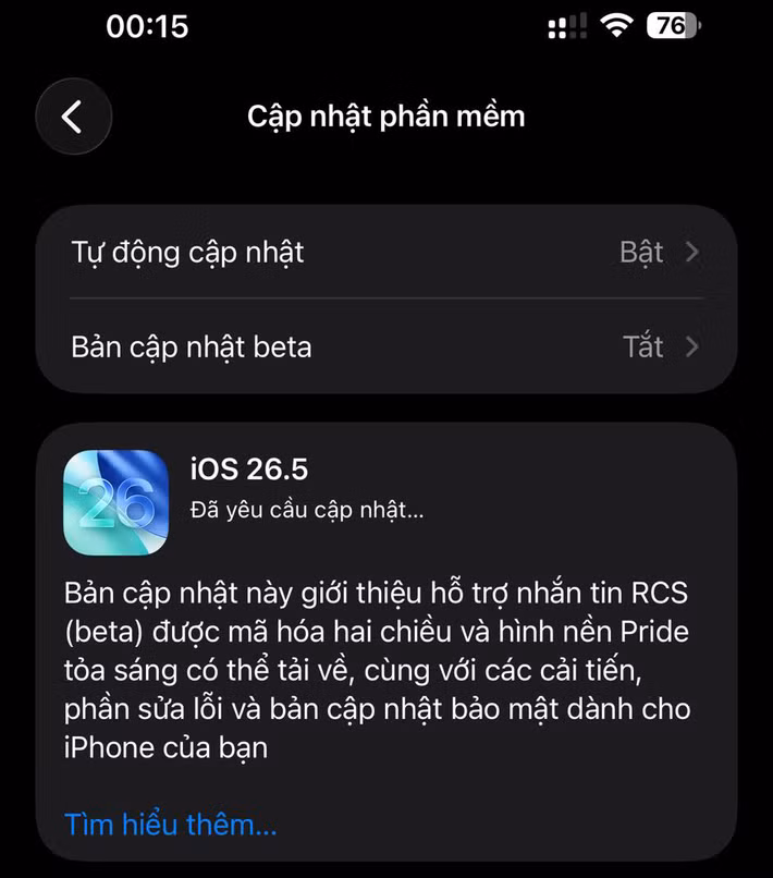 Dù không phải bản cập nhật mang tính “lột xác”, iOS 26.5 vẫn cho thấy Apple đang dần hoàn thiện hệ sinh thái xoay quanh AI gợi ý, bảo mật dữ liệu và các dịch vụ trực tuyến trước khi bước vào giai đoạn cạnh tranh mới của thị trường AI smartphone trong năm 2026.