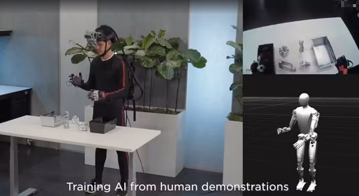 Họ thực hiện hàng trăm lần các hành động như lau bàn, nhấc ly nước, kéo rèm để robot ghi nhớ.