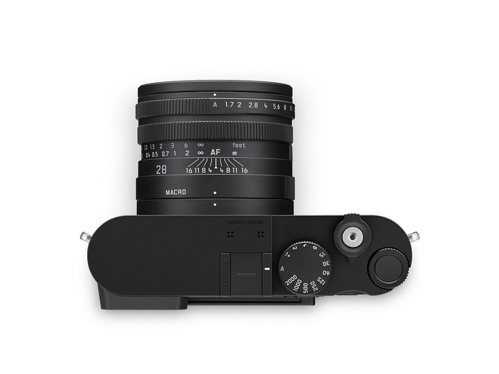 Q3 Monochrom hỗ trợ ISO từ 100 đến 200.000 cùng khả năng quay video chất lượng tối đa 8K.