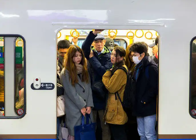 Khái niệm Meiwaku nhấn mạnh việc tránh gây phiền hà cho người khác.