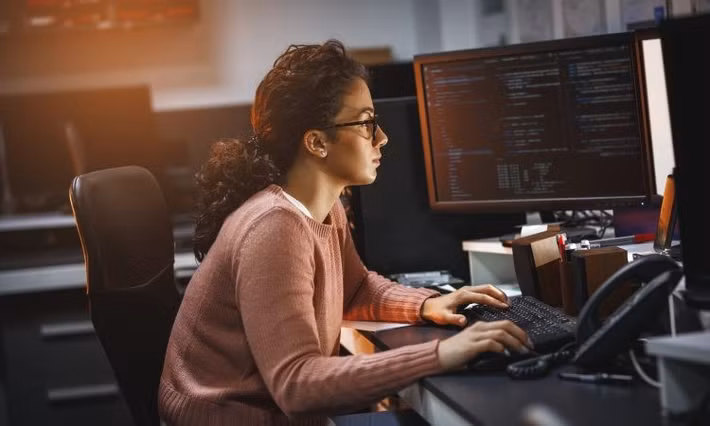 Trong một cuộc phỏng vấn gần đây, ông khẳng định lập trình sẽ vẫn là công việc do con người đảm nhiệm hoàn toàn, kể cả sau 100 năm nữa.