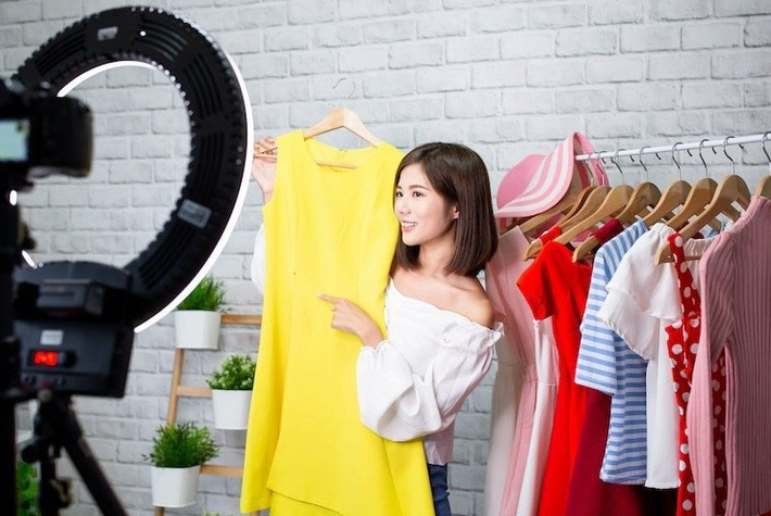 AI Streamer có thể ghi nhớ tới 13.000 sản phẩm, phản hồi dưới 3 giây, điều mà con người khó đạt được trong nhiều giờ liên tục.