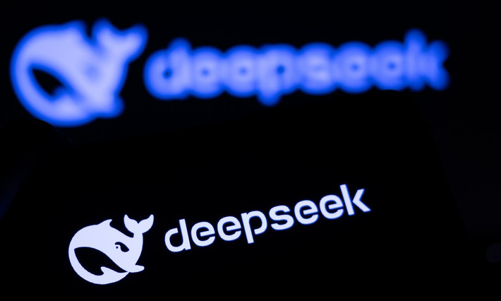 DeepSeek là cái tên mở đầu cuộc cách mạng khi phát hành miễn phí mô hình AI tiên tiến từ tháng 1.