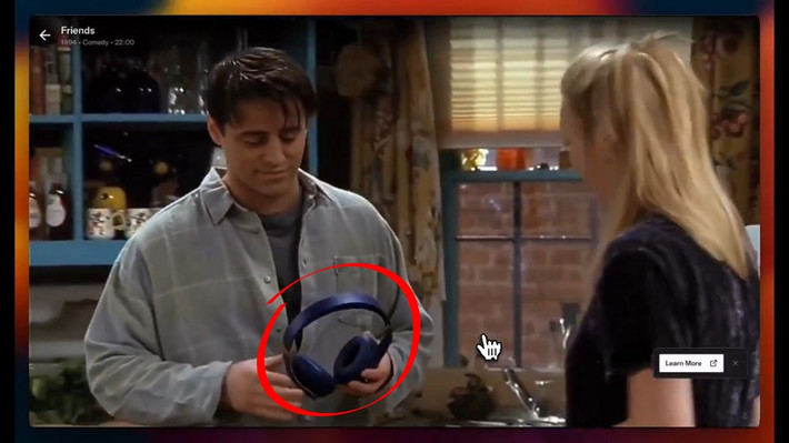 Video demo cho thấy Harvey Specter trong “Suits” bất ngờ giơ lon Coca-Cola như đang quay TVC.