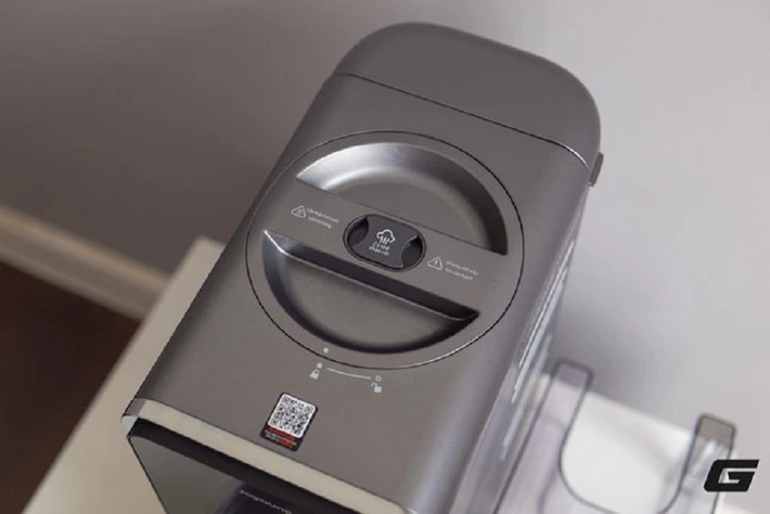 Máy sử dụng cơ chế gia nhiệt nhiều giai đoạn và tự động xả nước ngâm chứa purin trước khi xay nấu, giúp loại bỏ tới hơn một nửa hợp chất không mong muốn. (Ảnh: Genk)