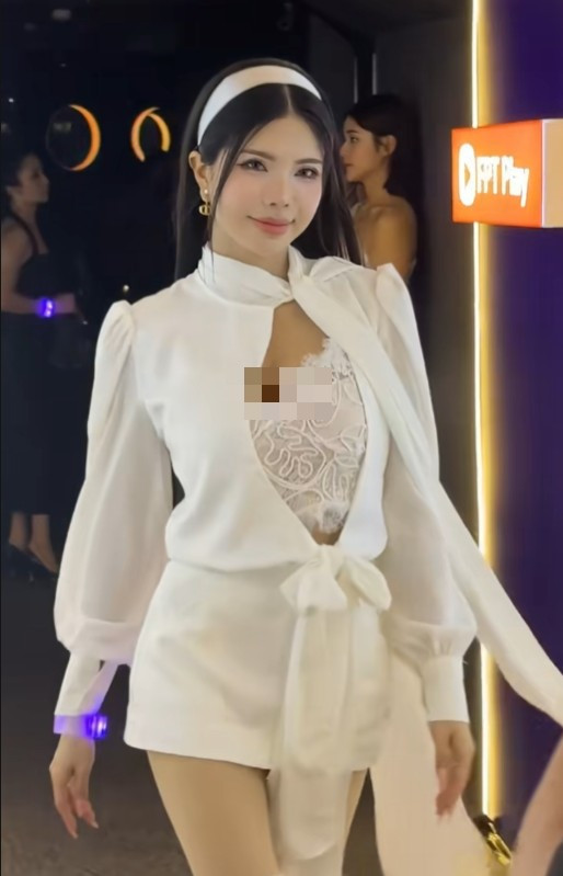 Cựu nữ MC VCS tiếp tục chứng minh đẳng cấp visual khi chỉ với vài khoảnh khắc check-in đã đủ khiến cộng đồng mạng bàn tán không ngớt.