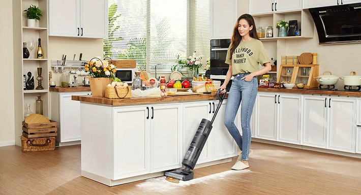 Dọn nhà đón Tết thường là nỗi ám ảnh, nhưng máy hút bụi lau nhà thông minh có thể biến việc này thành niềm vui.