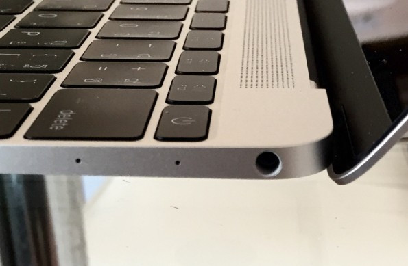 Thực tế, đây là hệ thống micro kép được Apple trang bị từ MacBook Air 2013.