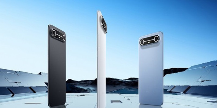 3. Tecno Pova Slim 5G nổi bật với độ mỏng 5,95 mm và trọng lượng chỉ 156 g, màn hình AMOLED cong 144Hz.