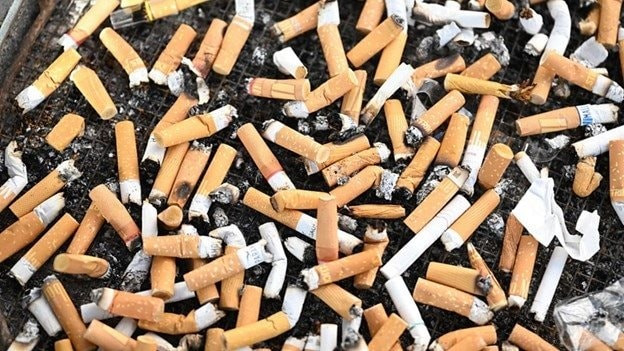 Tàn thuốc lá vốn là rác thải nguy hại đang được các nhà khoa học Trung Quốc biến thành vật liệu lưu trữ năng lượng giá trị cao.