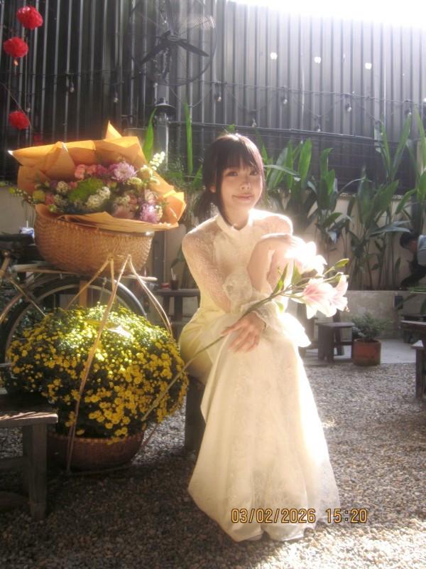 Bộ ảnh nhận về “cơn mưa” lời khen khi thể hiện rõ sự tự tin, duyên dáng và đa dạng trong phong cách của cô.