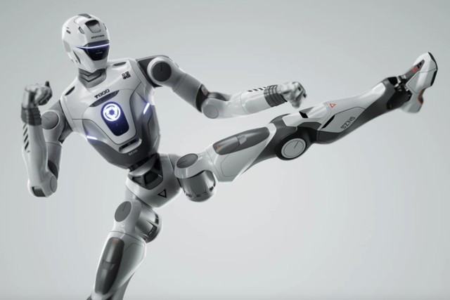 Trong lúc Elon Musk và Tesla vẫn vật lộn giúp robot Optimus giữ thăng bằng khi đưa chai nước, Trung Quốc đã tạo ra bước nhảy vọt với robot hình người T800.