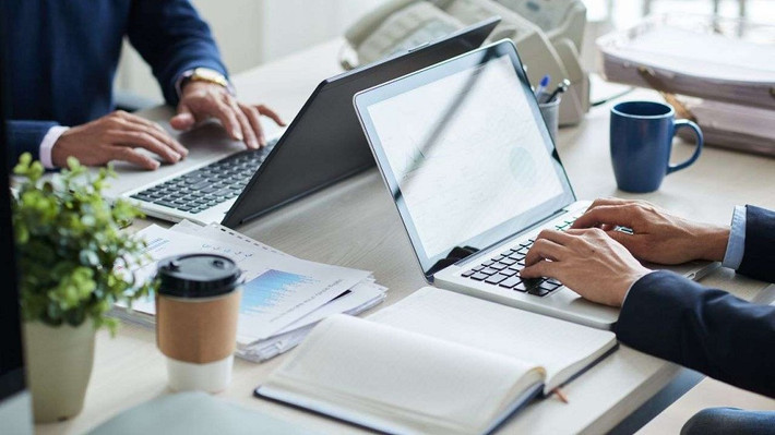 Báo cáo trị giá gần 1,6 triệu CAD (khoảng 1,1 triệu USD) bị phát hiện có nhiều trích dẫn sai và tài liệu bịa đặt.