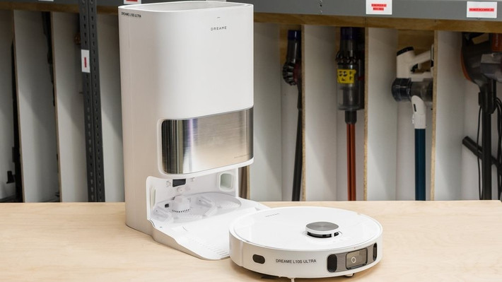 Ecovacs chiếm 40% thị phần nhờ đầu tư marketing mạnh, trong khi Roborock định vị cao cấp, còn Xiaomi và Dreame chinh phục người dùng bằng giá rẻ và đổi mới công nghệ.