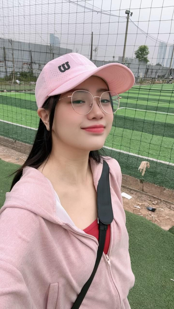 Bài đăng nhanh chóng nhận về lượng tương tác lớn cùng nhiều bình luận bất ngờ.