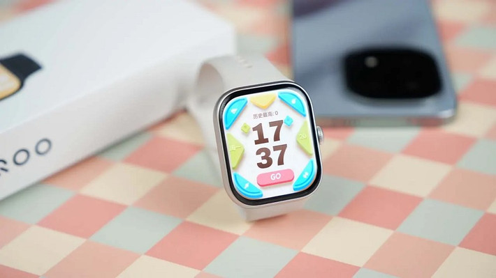 Phiên bản Bluetooth có pin 17 ngày giá chỉ 1,84 triệu đồng, còn bản eSIM nghe gọi giá khoảng 2,58 triệu đồng.