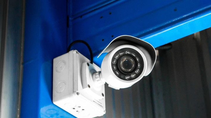 Việc mở quyền truy cập trực tiếp qua Internet mà không bảo vệ là cực kỳ nguy hiểm.