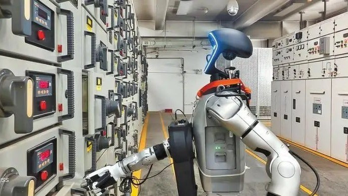 Theo Tech in Asia, Trung Quốc hiện chiếm 54% robot công nghiệp toàn cầu và đang thắng thế nhờ khả năng sản xuất robot nhanh, rẻ và hiệu quả.