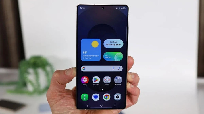 Không chỉ chống chói, kính này còn bền hơn và chống xước tốt hơn nhiều so với đời trước.(Ảnh: markettimes)