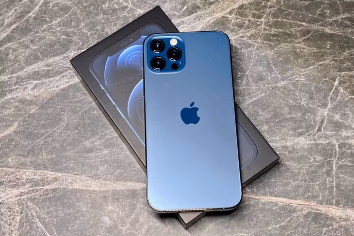 Nếu ngân sách hạn chế, iPhone 12 series cũ chỉ từ 6 triệu vẫn đủ mượt cho nhu cầu cơ bản.