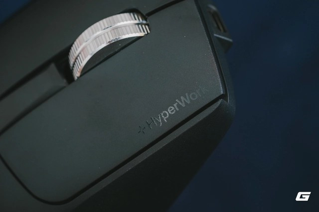 HyperWork Macro MS02 được trang bị tới 9 nút bấm có thể lập trình macro, hỗ trợ cả Windows lẫn macOS, giúp tối ưu workflow hàng ngày.(Ảnh: Genk)