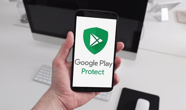 Google khuyến cáo người dùng chỉ tải ứng dụng từ Play Store và luôn bật Play Protect để tự bảo vệ thiết bị.