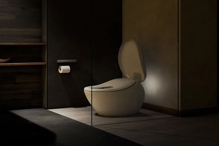 Hành trình từ sản xuất bồn cầu đến vật liệu bán dẫn cho thấy AI đang định hình lại chuỗi cung ứng toàn cầu.