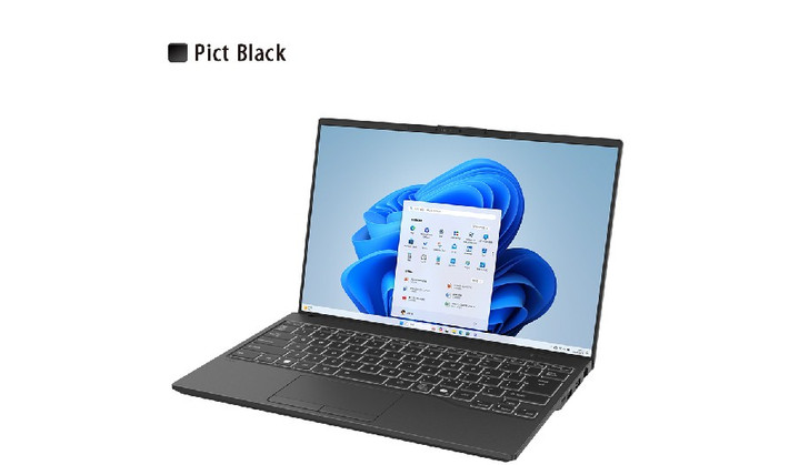 Dù mỏng nhẹ, UX-K3 vẫn có đủ cổng kết nối gồm Wi-Fi 7, USB-C 65W, HDMI, Ethernet, USB-A, jack 3.5mm và khe microSD cùng webcam 1080p có nắp che bảo mật.