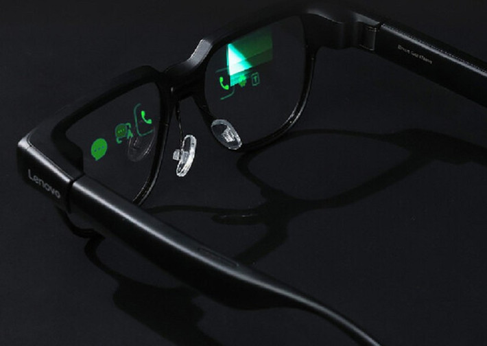 Lenovo AI Glasses V1 đi kèm trợ lý ảo Tianxi, có thể thực hiện lệnh thoại, dịch song ngữ theo thời gian thực và hiển thị kết quả trực tiếp trong tầm nhìn người đeo.