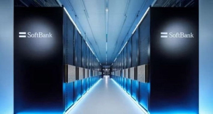 SoftBank, thông qua công ty con SB Intuitions, đang phát triển mô hình tiếng Nhật “Sarashina” sử dụng hơn 10.000 GPU trên nền tảng DGX SuperPOD của Nvidia.