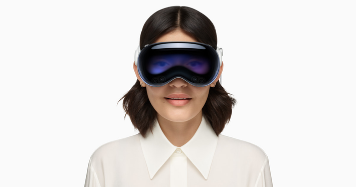 Những năm gần đây, Apple mở rộng hệ sinh thái với các thiết bị như Apple Watch, dòng máy Mac dùng Apple Silicon và kính thực tế hỗn hợp Apple Vision Pro.