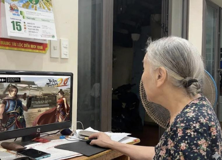 Việc một người cao tuổi gắn bó lâu dài với tựa game này khiến không ít người vừa bất ngờ vừa bật cười vì quá dễ thương.