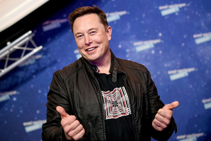 Với Elon Musk, 1.000 USD chỉ mang ý nghĩa tượng trưng, bởi giá trị thực nằm ở khả năng biến ý tưởng thành lợi nhuận.