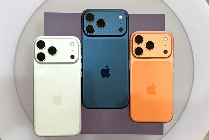iPhone 17 Pro Max được xem là chiếc iPhone tốt nhất hiện nay với hiệu năng vượt trội, camera ba ống kính cao cấp và pin đủ dùng gần hai ngày.