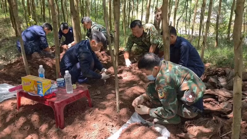Liên tiếp phát hiện 13 hài cốt liệt sĩ ở Quảng Trị