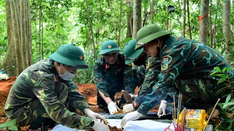 Liên tiếp phát hiện, quy tập nhiều hài cốt liệt sĩ ở Quảng Trị